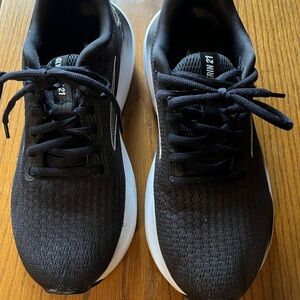 Brooks Glycerin 21 Women’s Size 7.5 Black White Running Sneakers